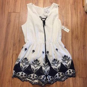 Blue/white L romper never worn from target!!
